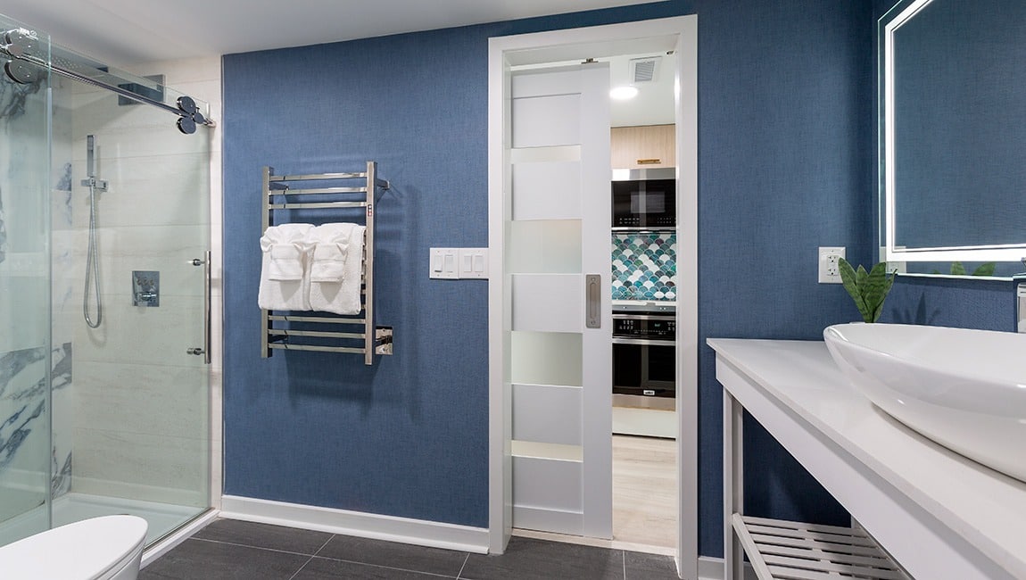 Oasis Oceanfront 2 Bedroom Condo sleeps (6)
