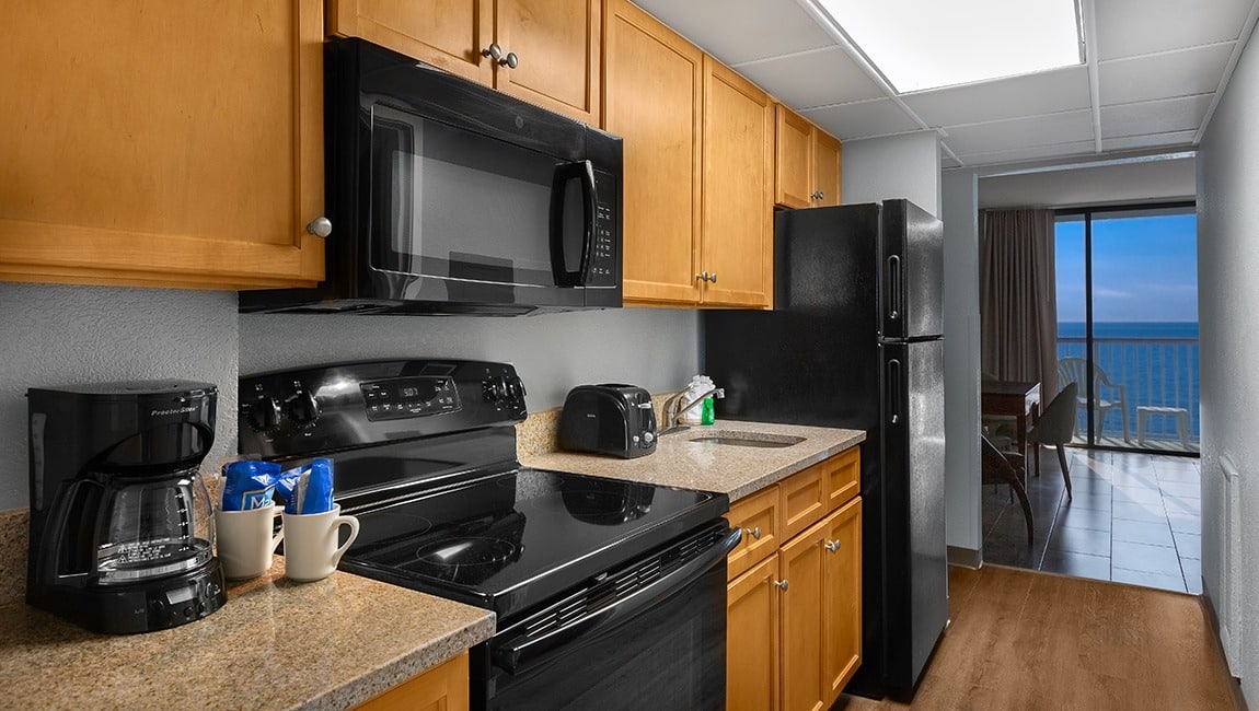 Oceanfront 1 Bedroom Suite sleeps (8)