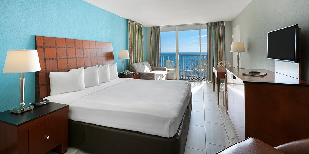 Oceanfront King Efficiency sleeps (4)