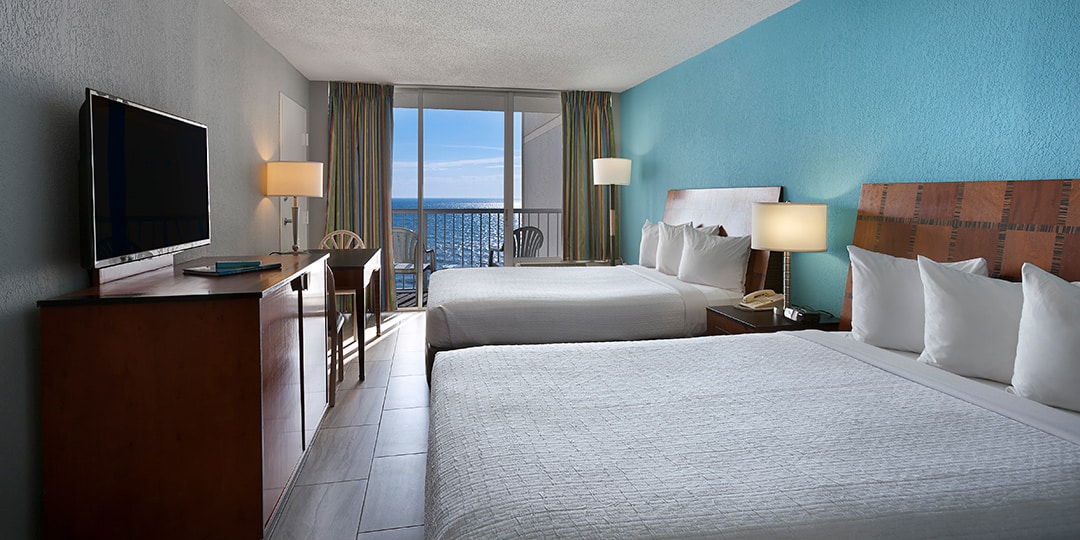 Oceanfront Efficiency sleeps (4)